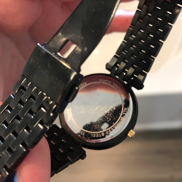 Michael Kors watch - Picture 5 of 7